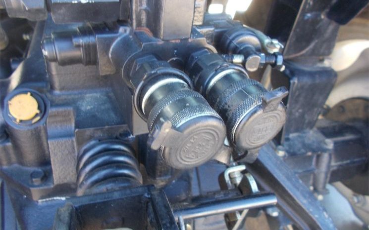 2013 Mahindra 6110 full