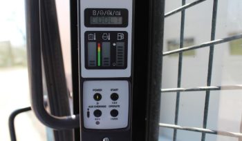 2011 New Holland L220 full