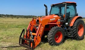 2017 Kubota M6-111