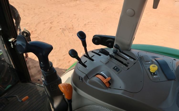 2018 John Deere 5100E full