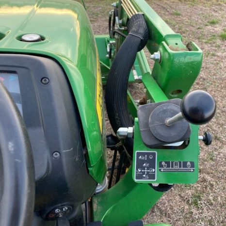 2017 John Deere 3032E full