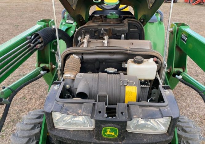 2017 John Deere 3032E full