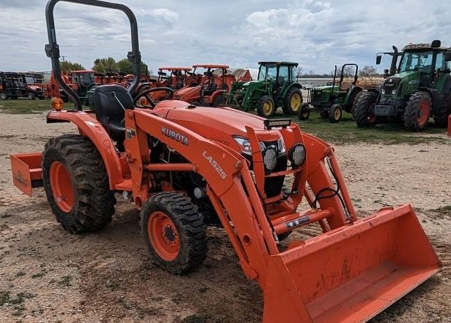 2019 Kubota L3301D full