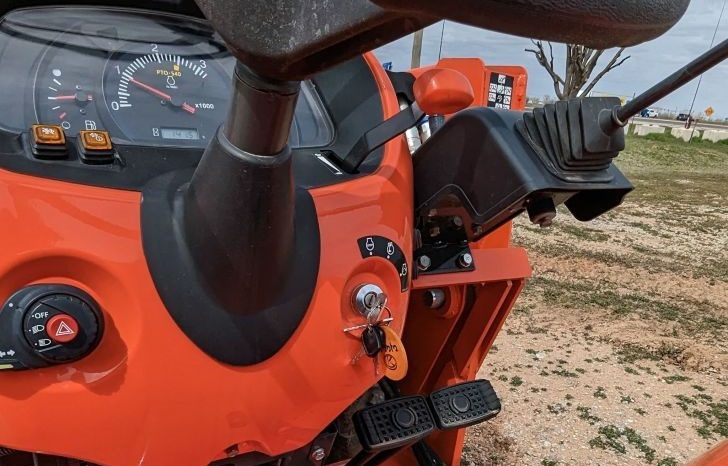 2019 Kubota L3301D full