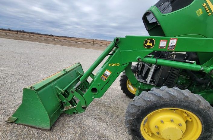 2014 John Deere 5055E full