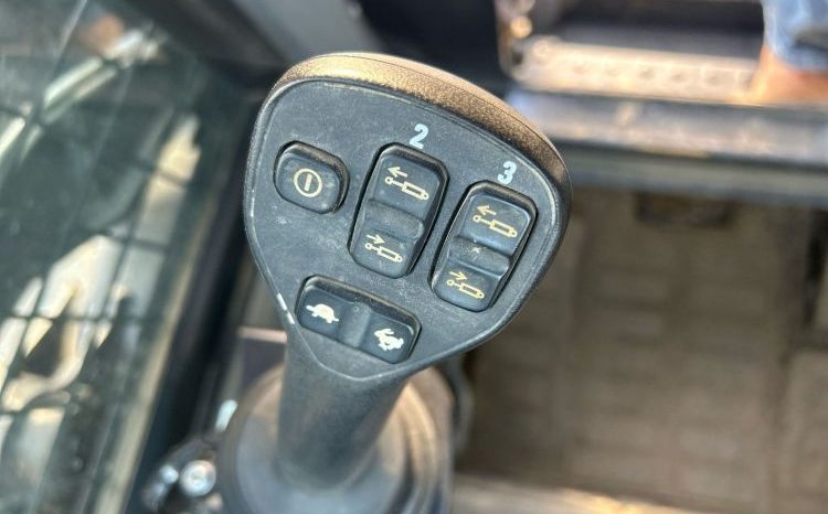 2021 New Holland L328 full