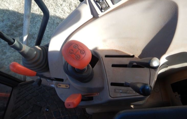 2013 Kubota M7040D full