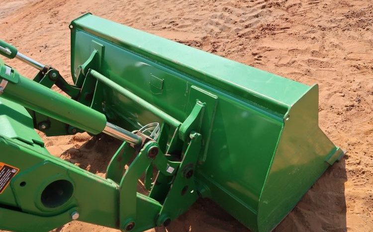 2018 John Deere 5100E full