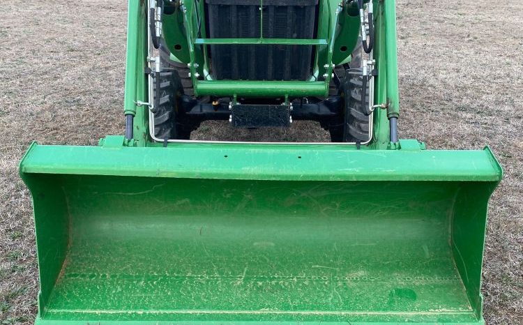 2017 John Deere 3032E full