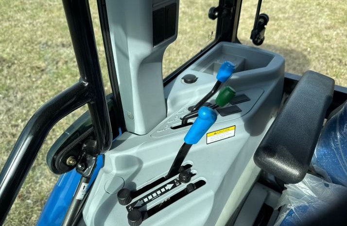 2016 New Holland Boomer 37 full