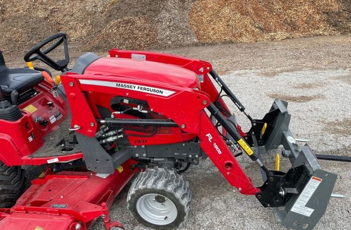 2021 Massey Ferguson GC1723E full