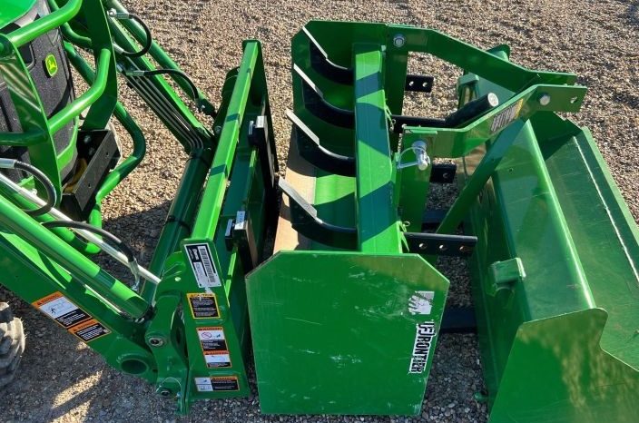 2020 John Deere 1025R MFWD full