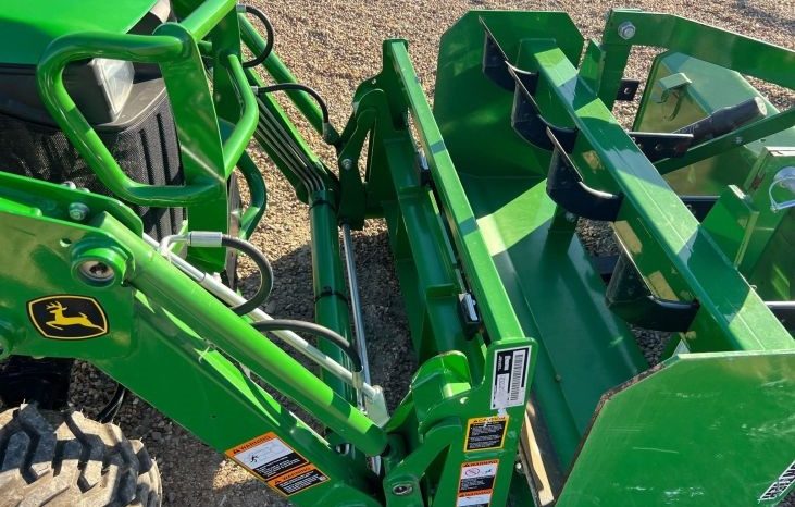 2020 John Deere 1025R MFWD full