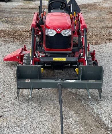 2021 Massey Ferguson GC1723E full