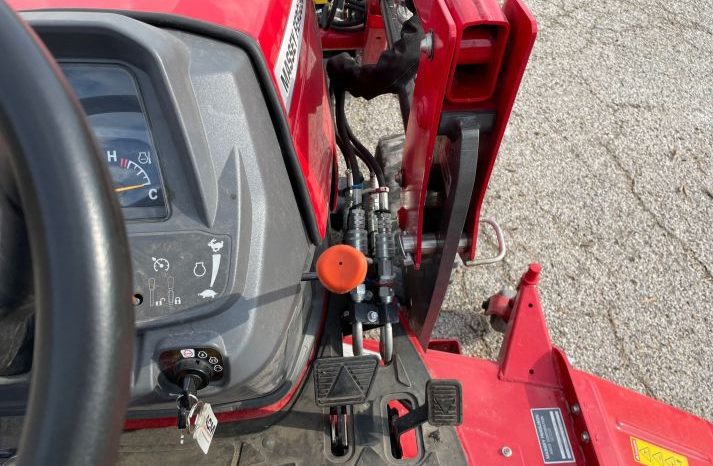 2021 Massey Ferguson GC1723E full