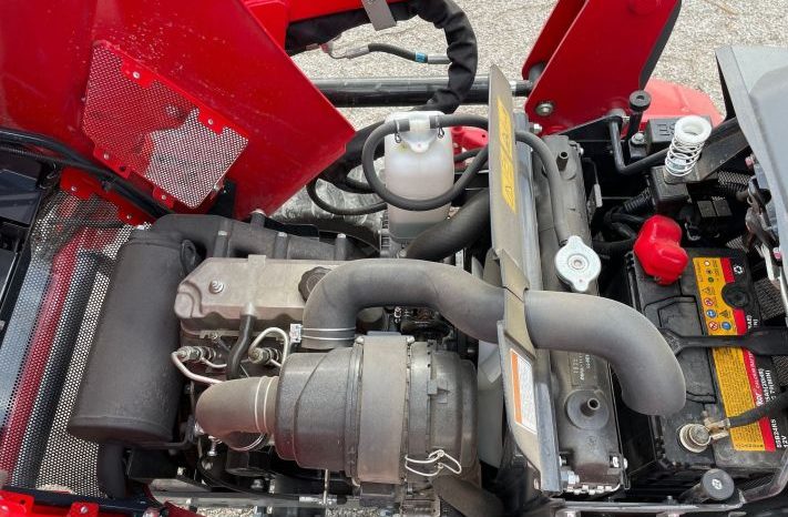 2021 Massey Ferguson GC1723E full
