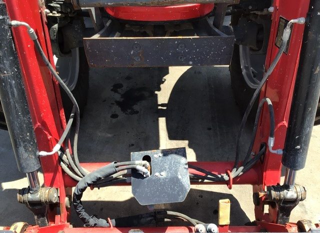 2018 Massey Ferguson MF5710 full