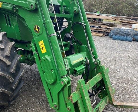 2017 John Deere 6125M 4WD full