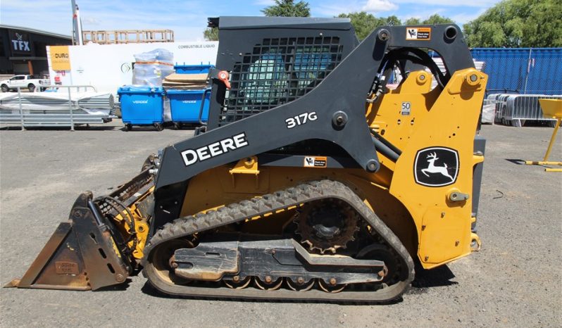 2017 John Deere 317G full