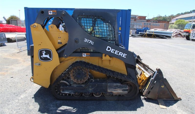 2017 John Deere 317G full