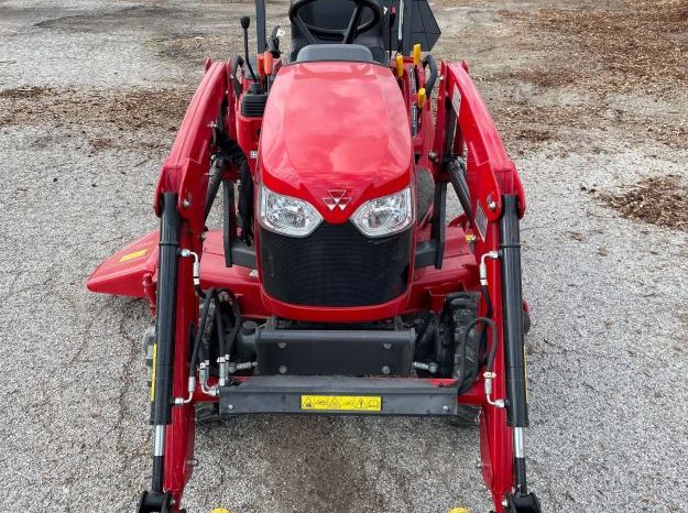 2021 Massey Ferguson GC1723E full